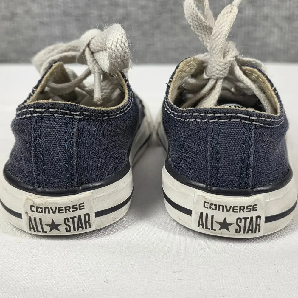 CONVERSE INFANT CHUCK TAYLOR ALL STAR – NAVY CANVAS – SIZE 4 US – CLASSIC STYLE
